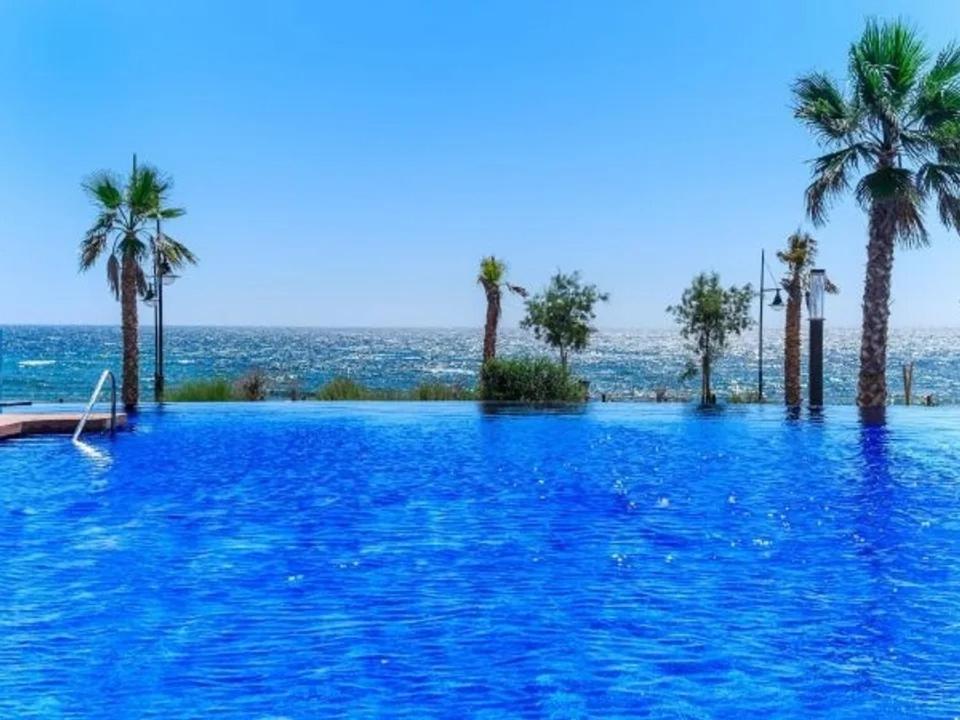 Apartment Deluxe Clara Sea Senses Торрев'єха Екстер'єр фото