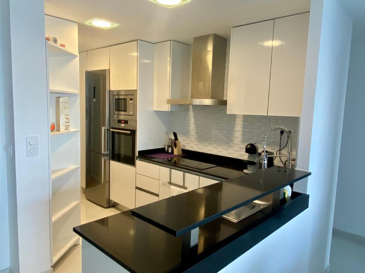Apartment Deluxe Clara Sea Senses Торрев'єха Екстер'єр фото