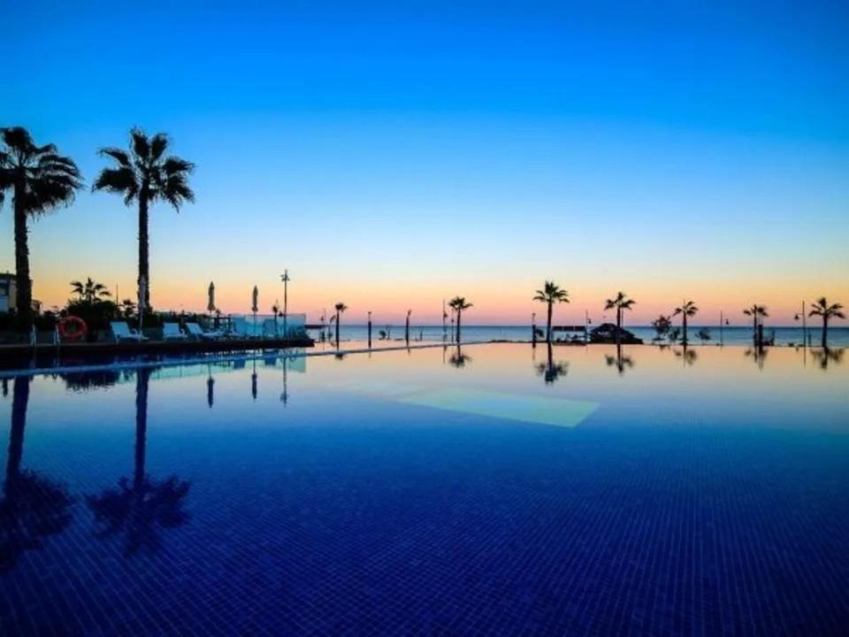 Apartment Deluxe Clara Sea Senses Торрев'єха Екстер'єр фото
