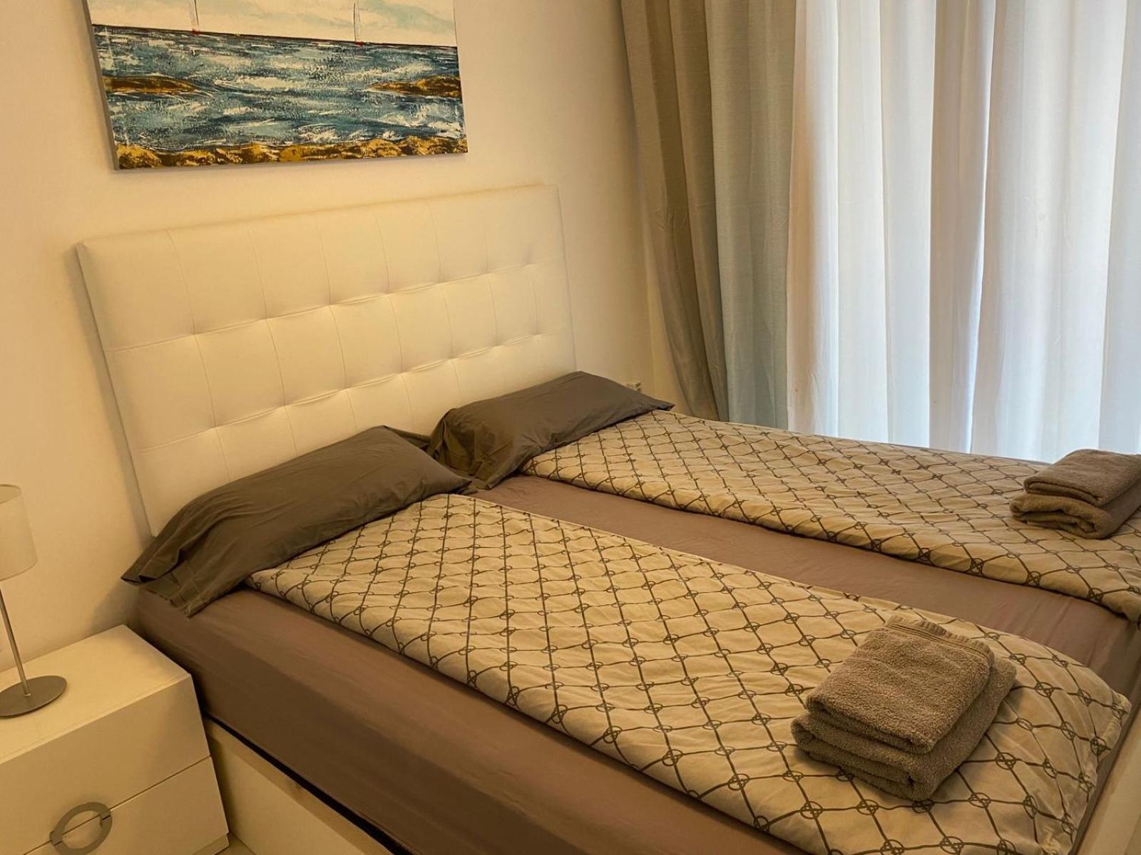 Apartment Deluxe Clara Sea Senses Торрев'єха Екстер'єр фото